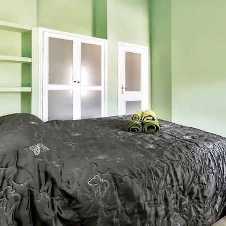 Calle Madrid * Адехе