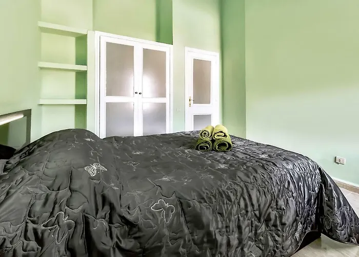 Calle Madrid * Адехе