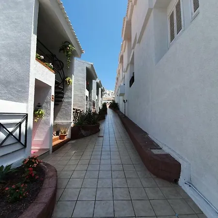 Calle Madrid 阿德耶